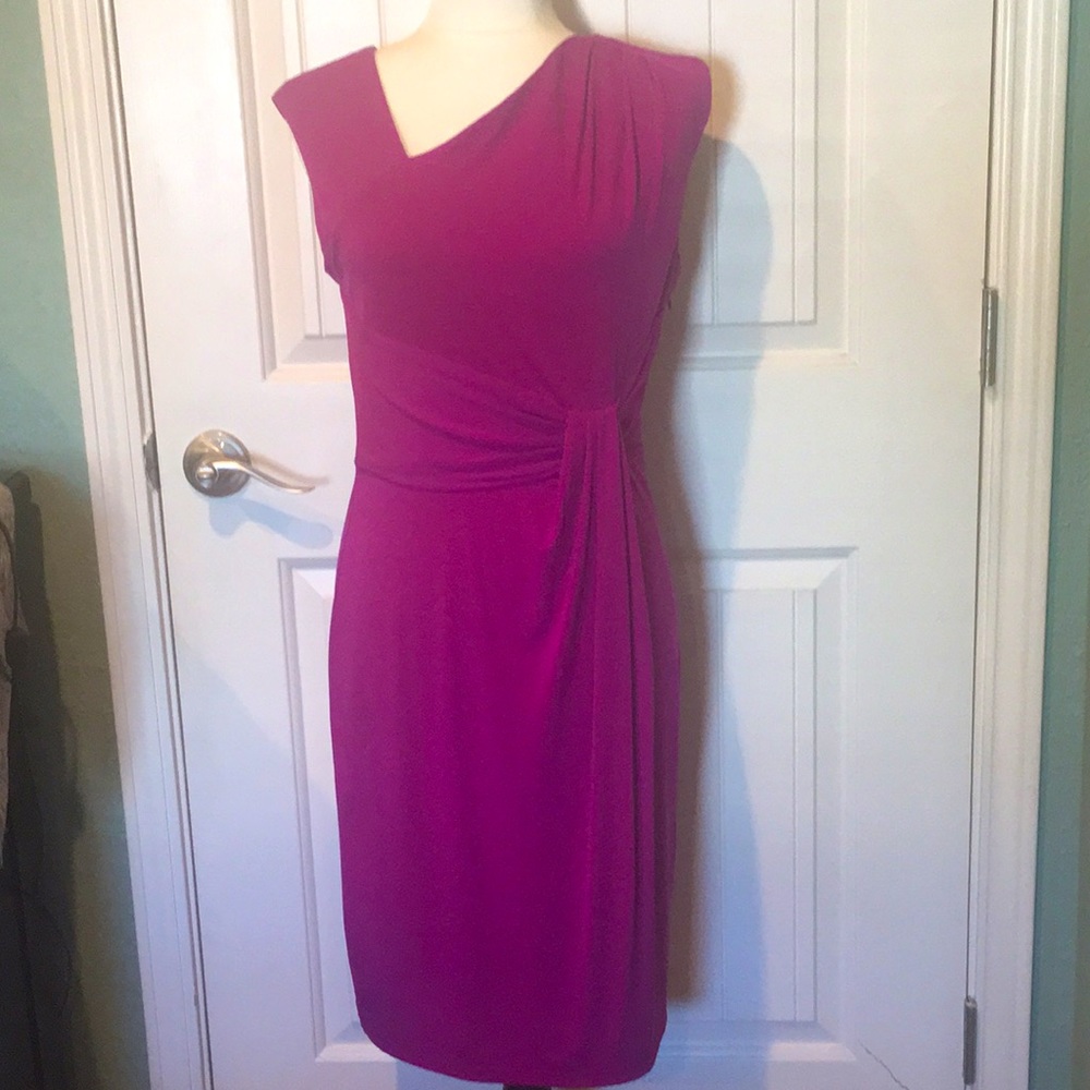 Gorgeous TAHARI magenta midi dress size small